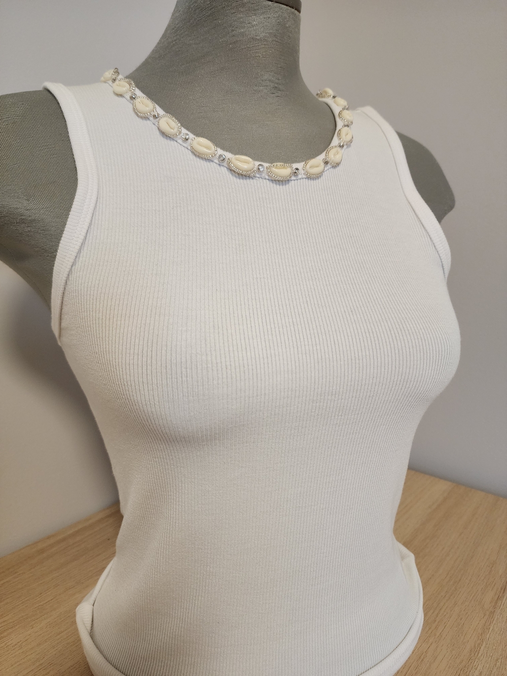 NWT Maison d’Amélie Paris Shell Trim Ribbed Tank Top White Small